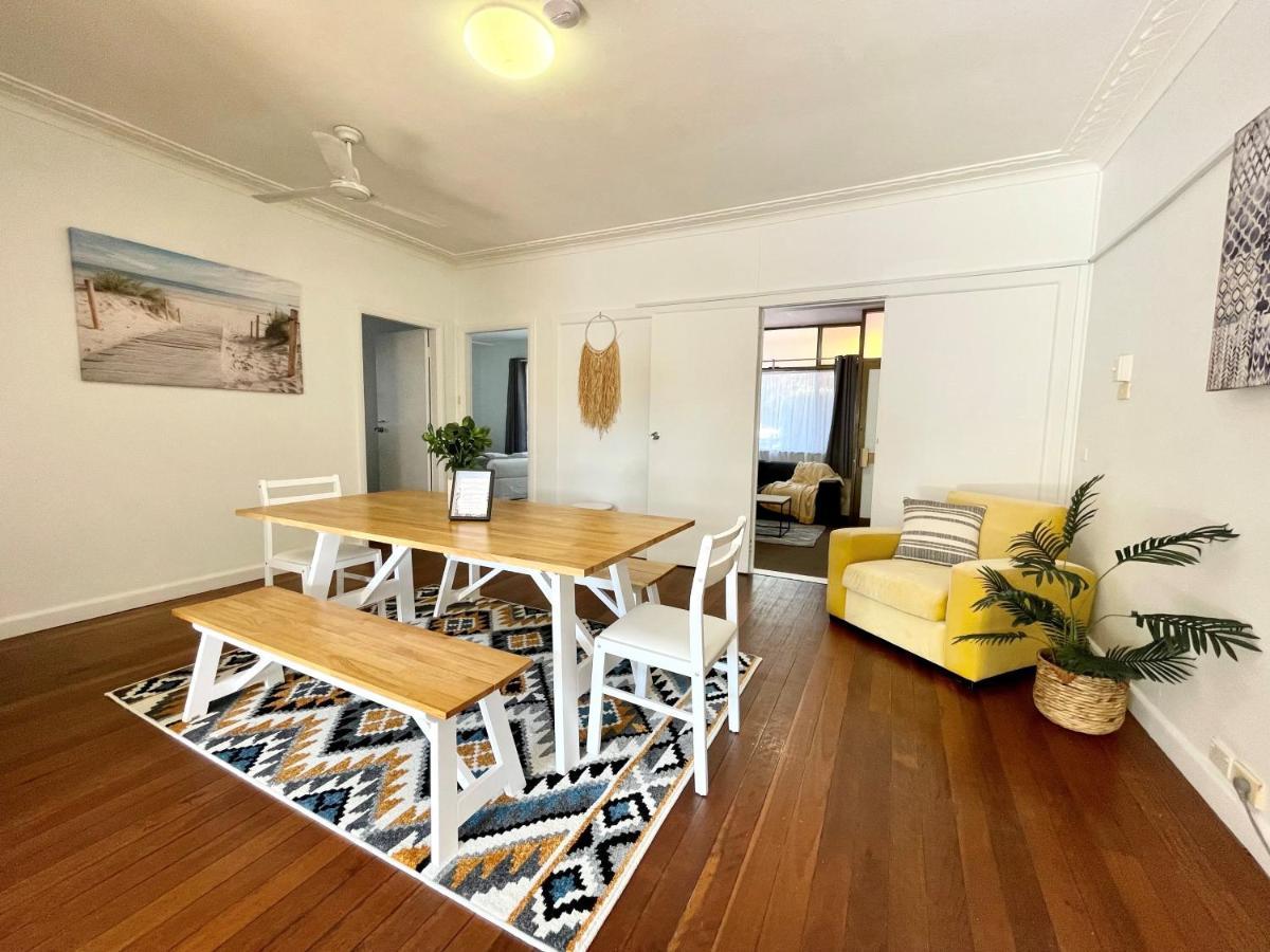 Ocean Park Motel & Holiday Apartments Coffs Harbour Exteriör bild