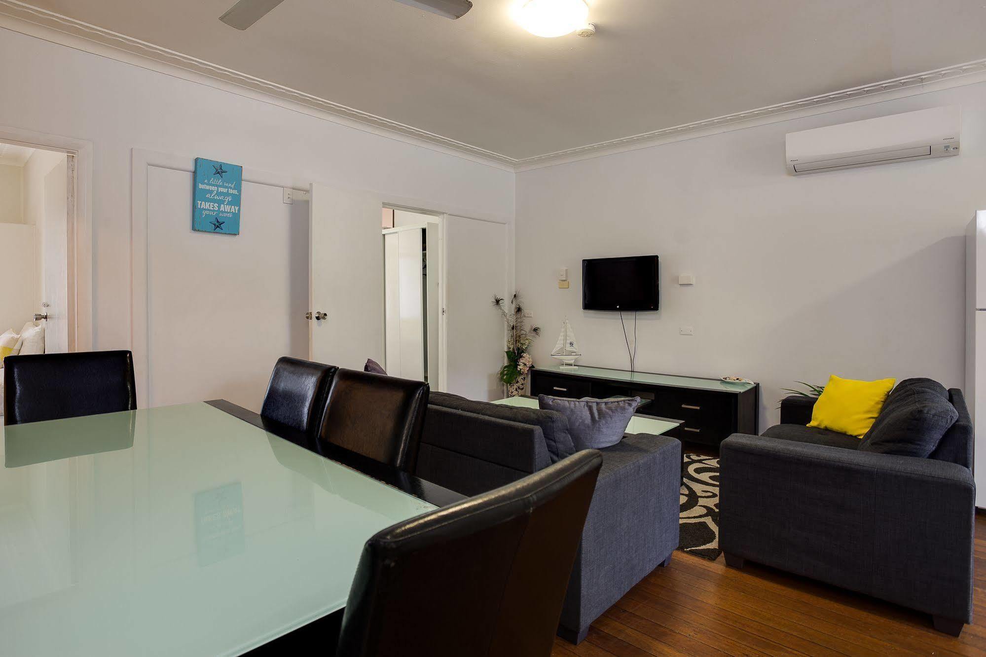 Ocean Park Motel & Holiday Apartments Coffs Harbour Exteriör bild